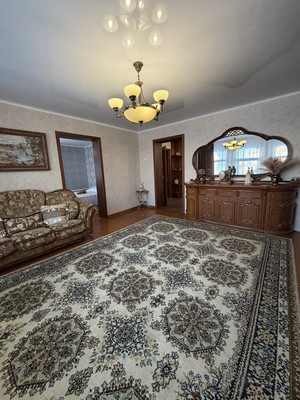 Продам дом, Парашютная ул, 116, Ишим г, 0 км от города