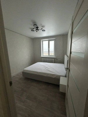 Сдам трехкомнатную (3-комн.) квартиру, Ленина пр-кт, 79, Октябрьский г