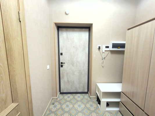 Продам однокомнатную (1-комн.) квартиру, Аделя Кутуя ул, 100, Казань г