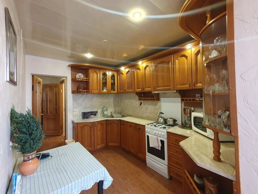 Продам трехкомнатную (3-комн.) квартиру, Красная ул, 59А, Кропоткин г