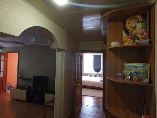 Продам трехкомнатную (3-комн.) квартиру, Красная ул, 59А, Кропоткин г