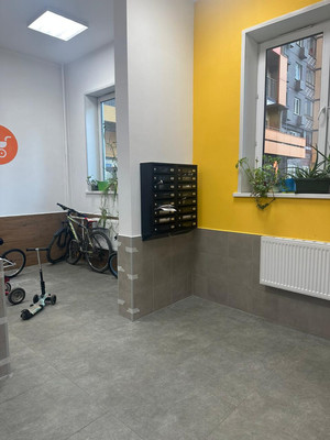 Продам трехкомнатную (3-комн.) квартиру, Зеленая ул, 3, Мирный п