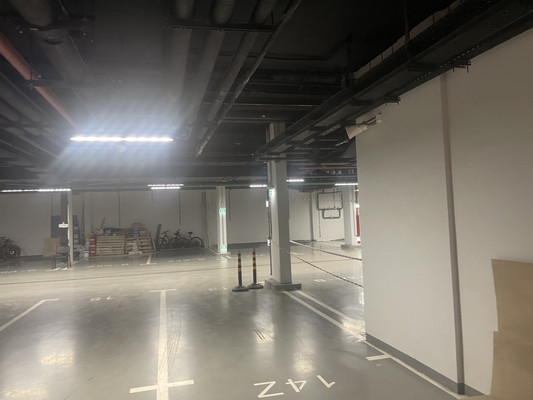 Продам трехкомнатную (3-комн.) квартиру, Лермонтовская ул, 1, Москва г