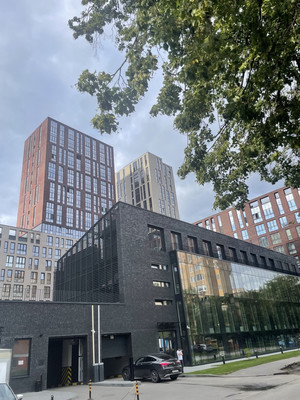 Продам трехкомнатную (3-комн.) квартиру, Лермонтовская ул, 1, Москва г