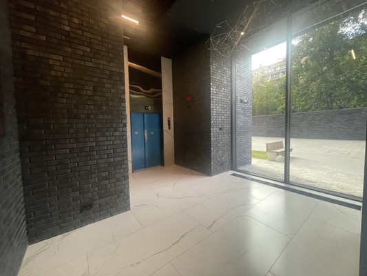 Продам многокомнатную квартиру, Лермонтовская ул, 1к1, Москва г