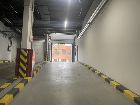 Продам многокомнатную квартиру, Лермонтовская ул, 1к1, Москва г