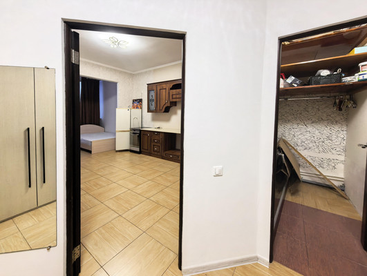 Сдам двухкомнатную (2-комн.) квартиру, Вербовая ул, 11, Новороссийск г