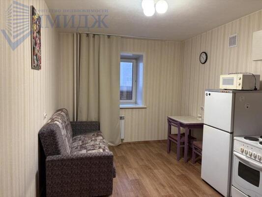 Сдам однокомнатную (1-комн.) квартиру, 2-я Огородная ул, 26, Красноярск г