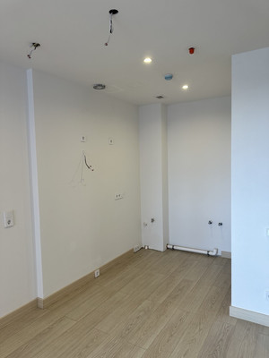 Продам двухкомнатную (2-комн.) квартиру, Андропова пр-кт, 10, Москва г