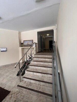 Продам однокомнатную (1-комн.) квартиру, Домодедовская ул, 38к1, Москва г