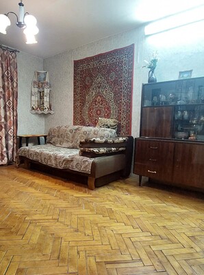 Продам двухкомнатную (2-комн.) квартиру, Тайнинская ул, 16к2, Москва г