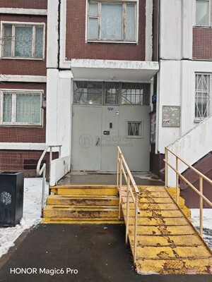 Продам трехкомнатную (3-комн.) квартиру, Поречная ул, 21, Москва г