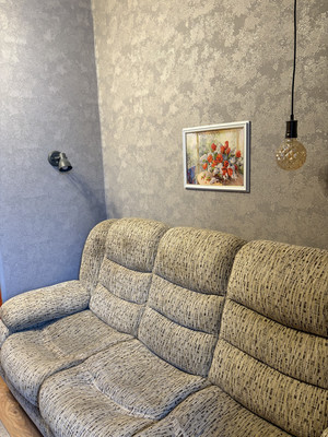 Продам комнату в 20-комн. квартире, Среднеохтинский пр-кт, 33/15, Санкт-Петербург г