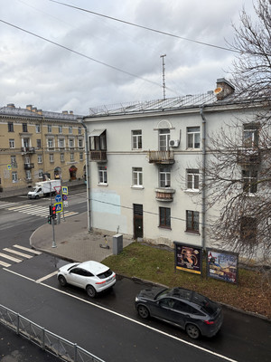 Продам комнату в 20-комн. квартире, Среднеохтинский пр-кт, 33/15, Санкт-Петербург г