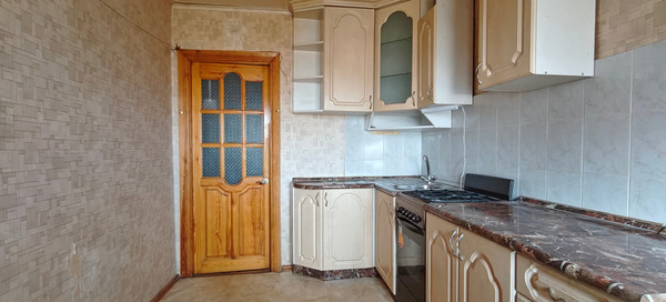 Продам трехкомнатную (3-комн.) квартиру, Интернациональная ул, 15в, Рязань г