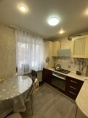 Продам трехкомнатную (3-комн.) квартиру, Криворожская ул, 61, Ростов-на-Дону г