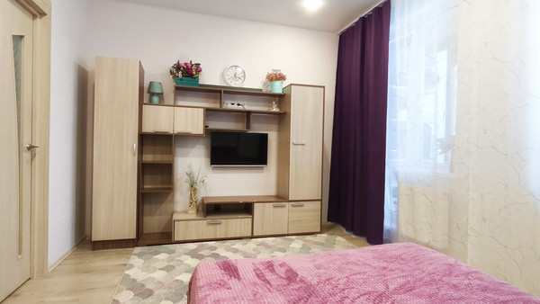 Продам двухкомнатную (2-комн.) квартиру, Заводская (Усть-Славянка тер.) ул, 15, Санкт-Петербург г