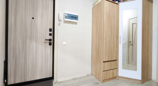 Продам двухкомнатную (2-комн.) квартиру, Заводская (Усть-Славянка тер.) ул, 15, Санкт-Петербург г