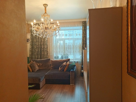 Продам трехкомнатную (3-комн.) квартиру, Трофимова ул, 35к20, Москва г