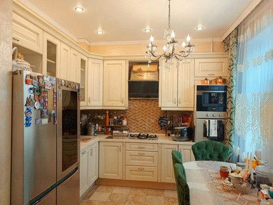 Продам трехкомнатную (3-комн.) квартиру, Трофимова ул, 35к20, Москва г