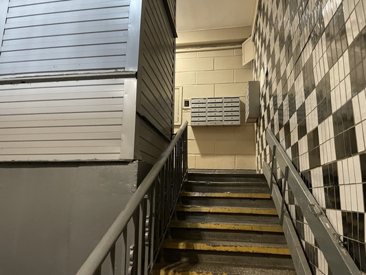 Продам трехкомнатную (3-комн.) квартиру, Трофимова ул, 35к20, Москва г