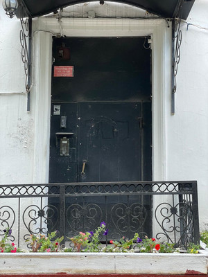 Продам трехкомнатную (3-комн.) квартиру, Трофимова ул, 35к20, Москва г