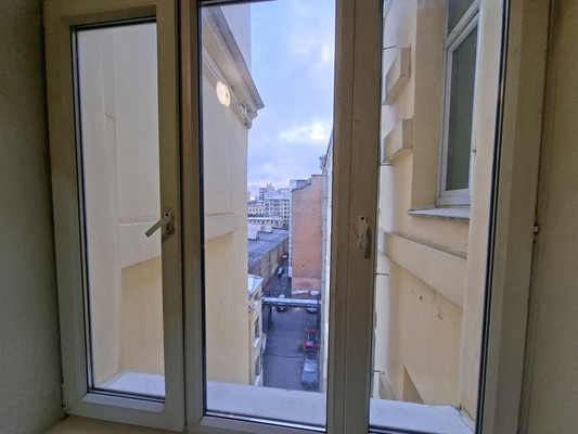 Продам двухкомнатную (2-комн.) квартиру, Мира ул, 35, Санкт-Петербург г