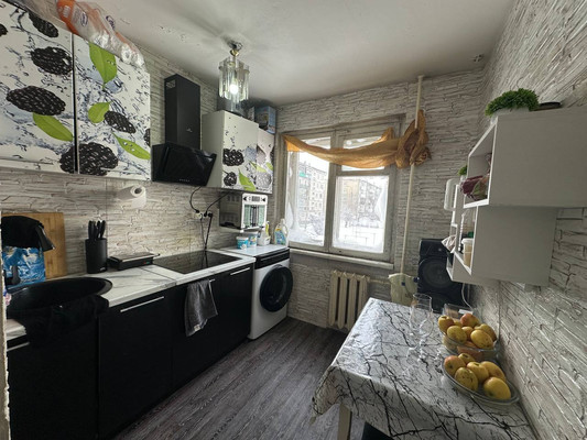 Продам двухкомнатную (2-комн.) квартиру, Волгоградская ул, 118, Иркутск г