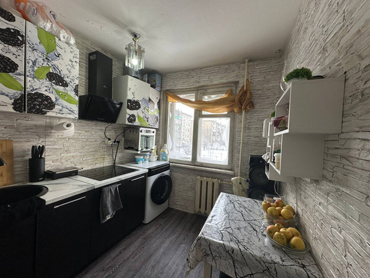 Продам двухкомнатную (2-комн.) квартиру, Волгоградская ул, 118, Иркутск г