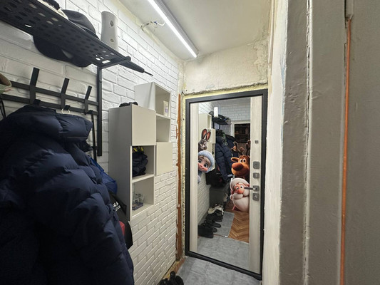 Продам двухкомнатную (2-комн.) квартиру, Волгоградская ул, 118, Иркутск г