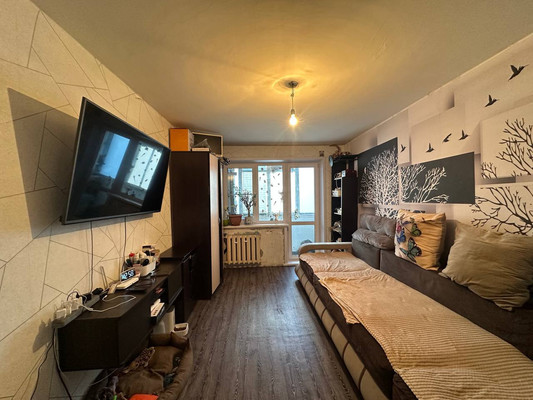 Продам двухкомнатную (2-комн.) квартиру, Волгоградская ул, 118, Иркутск г