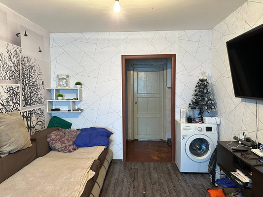 Продам двухкомнатную (2-комн.) квартиру, Волгоградская ул, 118, Иркутск г