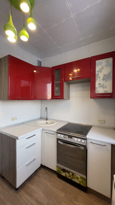 Продам трехкомнатную (3-комн.) квартиру, Ангарская (Батарейная тер.) ул, 9, Иркутск г