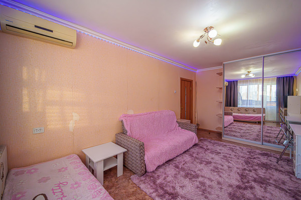 Продам однокомнатную (1-комн.) квартиру, Милиционера Власова ул, 35, Пермь г