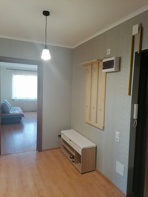 Продам двухкомнатную (2-комн.) квартиру, Осенняя ул, 7, Калининград г