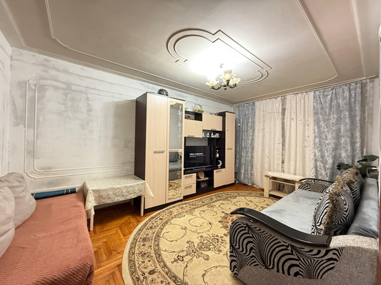 Продам двухкомнатную (2-комн.) квартиру, Ашурова ул, 16, Нальчик г