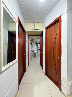 Продам двухкомнатную (2-комн.) квартиру, Ашурова ул, 16, Нальчик г