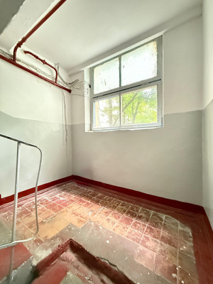 Продам двухкомнатную (2-комн.) квартиру, Ашурова ул, 16, Нальчик г