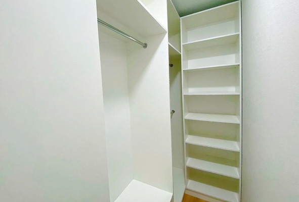 Продам двухкомнатную (2-комн.) квартиру, Волжская (Центральный р-н) ул, 34, Сочи г