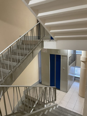 Продам двухкомнатную (2-комн.) квартиру, Звёздный б-р, 5, Москва г