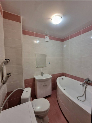 Продам однокомнатную (1-комн.) квартиру, Анны Коньковой ул, 10, Ханты-Мансийск г