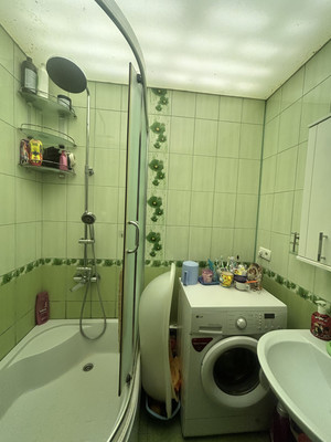 Продам трехкомнатную (3-комн.) квартиру, Беспалова ул, 156, Симферополь г