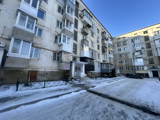 Продам трехкомнатную (3-комн.) квартиру, Беспалова ул, 156, Симферополь г