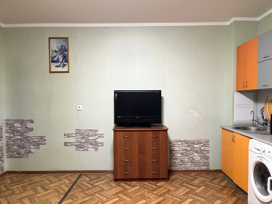 Продам трехкомнатную (3-комн.) квартиру, Артемьевская ул, 1, Кондратово д