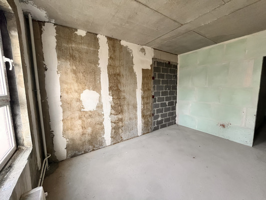 Продам трехкомнатную (3-комн.) квартиру, Григорьева ул, 12к1, Новороссийск г