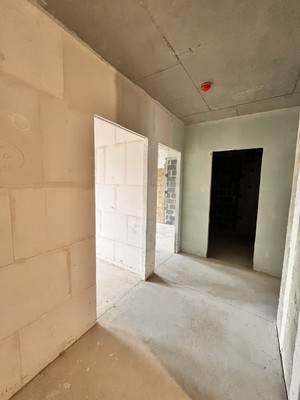 Продам трехкомнатную (3-комн.) квартиру, Григорьева ул, 12к1, Новороссийск г