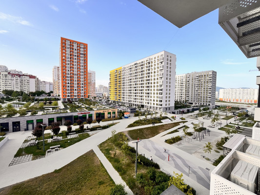 Продам трехкомнатную (3-комн.) квартиру, Григорьева ул, 12к1, Новороссийск г