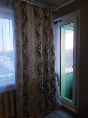 Продам трехкомнатную (3-комн.) квартиру, Школьная ул, 24, Коммунар г