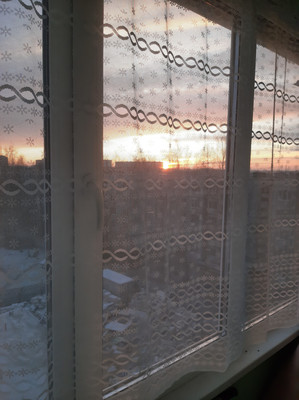 Продам трехкомнатную (3-комн.) квартиру, Школьная ул, 24, Коммунар г