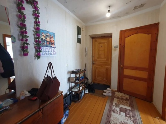 Продам многокомнатную квартиру, Комсомольская ул, 154, Кропоткин г